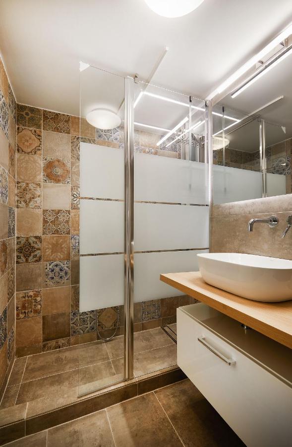 Chloe Boutique Apartments Nikis Athens Ngoại thất bức ảnh